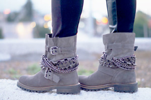 paloma-marum-fashion-blogger--shoes-plaid-&-leather